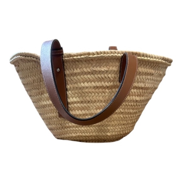 Loewe x Paula’s Ibiza Basket Bag in Palm Leaf with Leather Handles - Picture 5 of 16